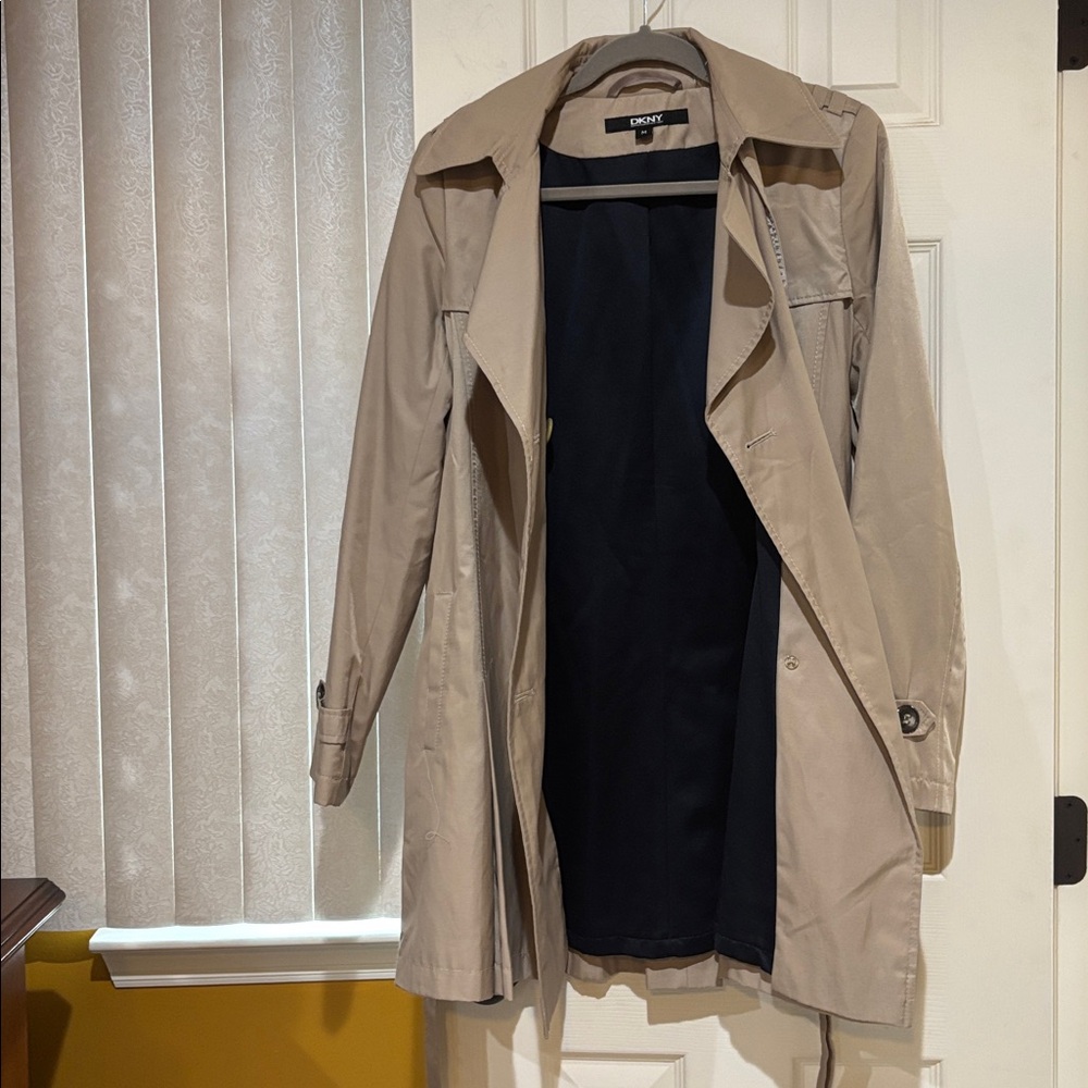 DKNY DOUBLE-BREASTED TRENCH COAT - Picture 5 of 5